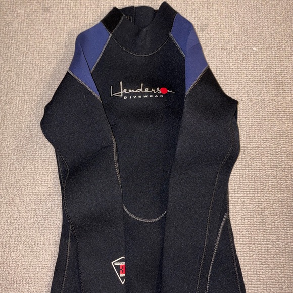 Henderson Kids Black & Blue Wetsuit Size 10 - Picture 2 of 5
